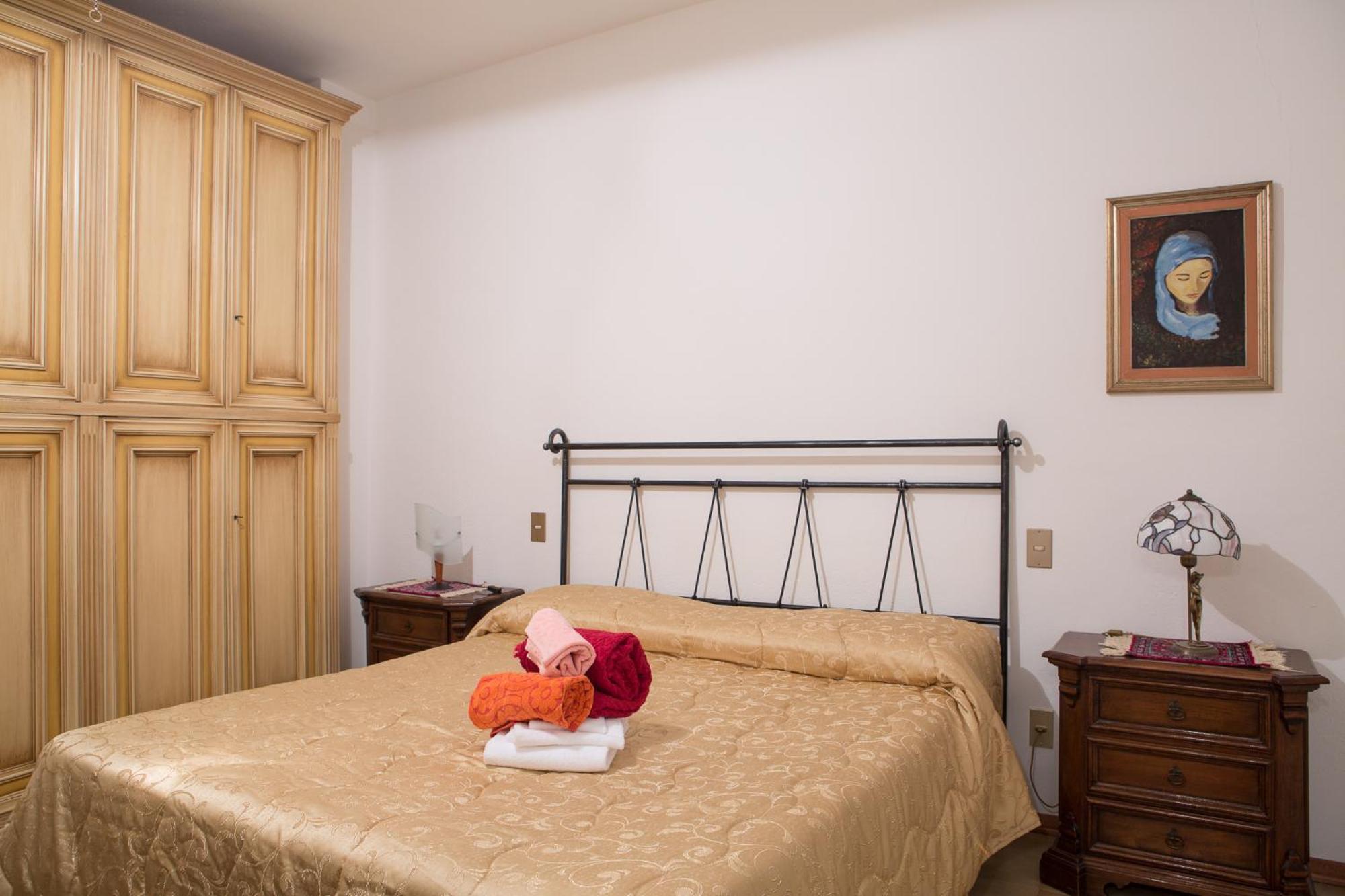 Appartamento con 2 Camere da Letto e Terrazza